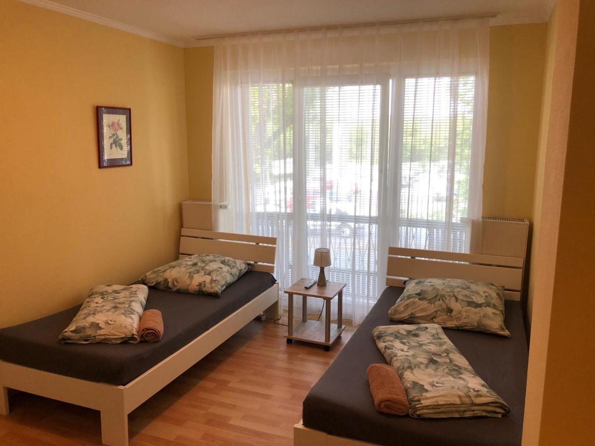 מיינץ Ferienhaus Gonsbach מראה חיצוני תמונה